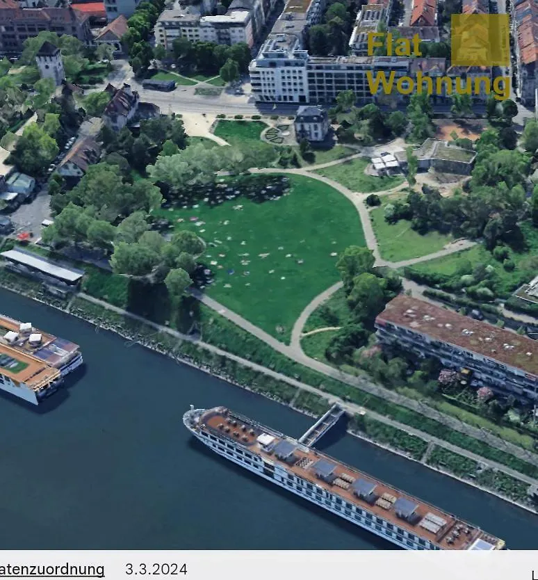 Center Direct To Rhine, Best For Art Bazel Zwitserland